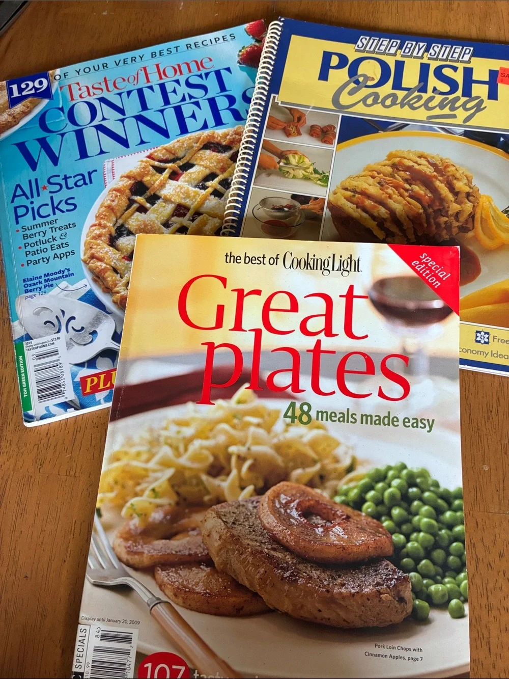 Lot of 3 cookbooks - Polish cookbook - Great plates - Taste of Home contest wins